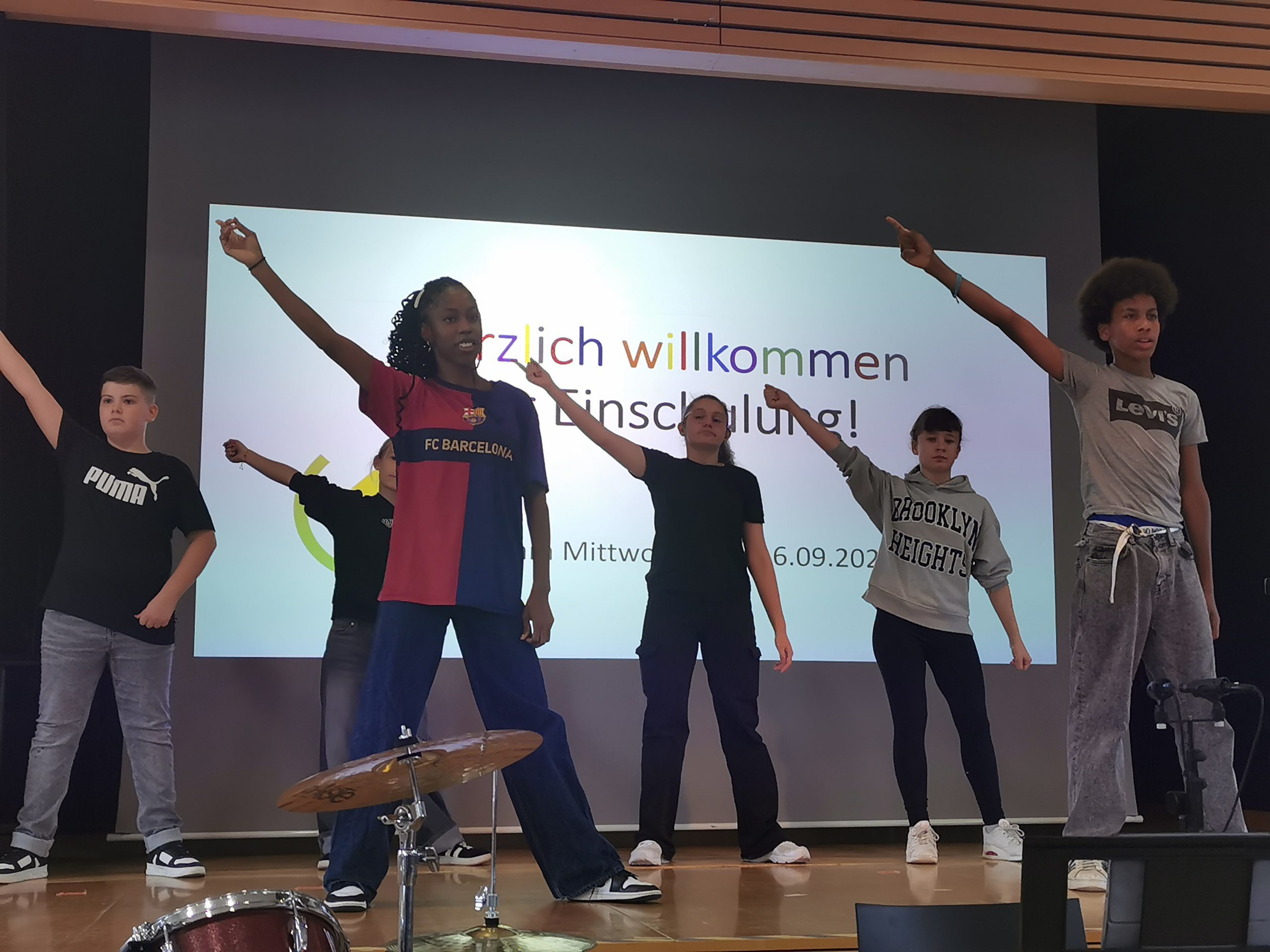 HERZLICH WILLKOMMEN…